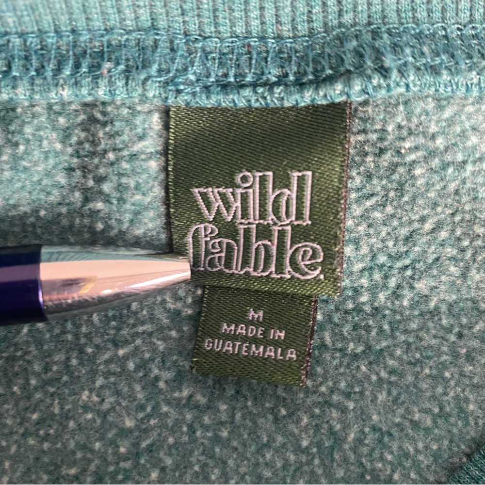 Wild Fable Green Women’s Cropped Sweatshirt Size Medium Teal New York - Picture 9 of 14